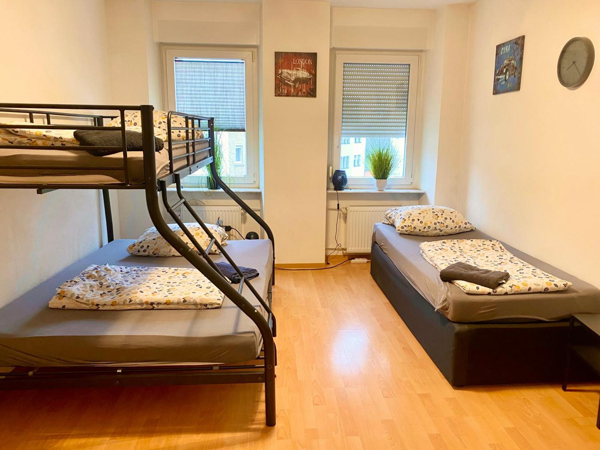 Apartments Lissy I Und II Neunkirchen  Kültér fotó